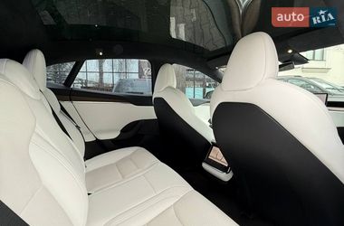 Ліфтбек Tesla Model S 2022 в Чернівцях