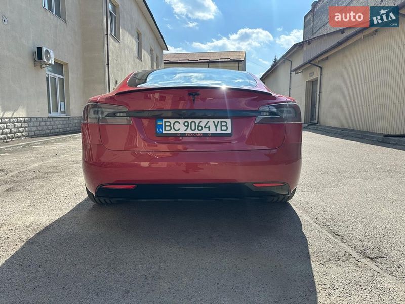 Лифтбек Tesla Model S 2020 в Львове