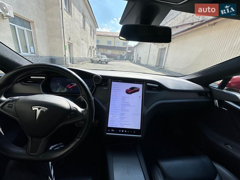 Лифтбек Tesla Model S 2020 в Львове