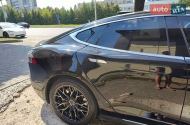 Лифтбек Tesla Model S 2014 в Львове