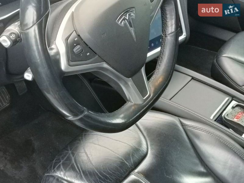 Лифтбек Tesla Model S 2015 в Кропивницком фото 7 Лифтбек Tesla Model S 2015 в Кропивницком