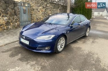 Tesla Model S 2017