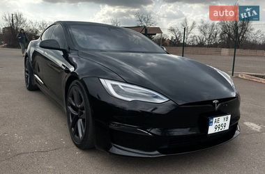 Tesla Model S  2021
