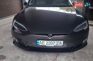 Tesla Model S  2017