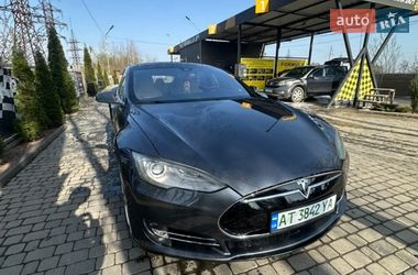 Tesla Model S  2015