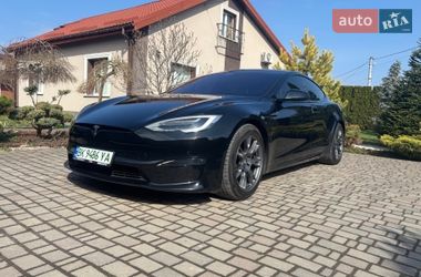 Tesla Model S  2021