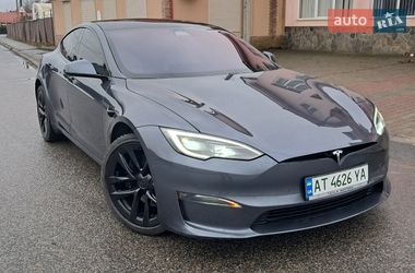 Tesla Model S  2021