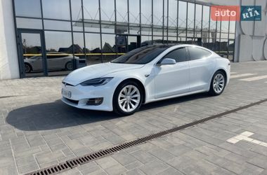 Tesla Model S  2018
