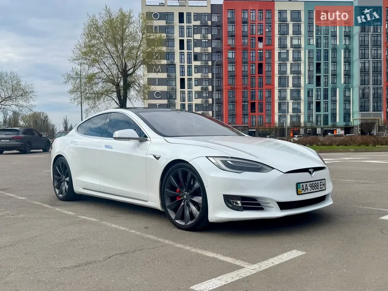 Tesla Model S 2017