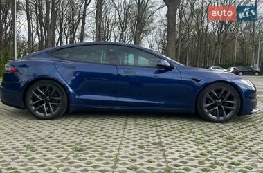 Tesla Model S  2022
