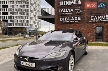 Tesla Model S  2015