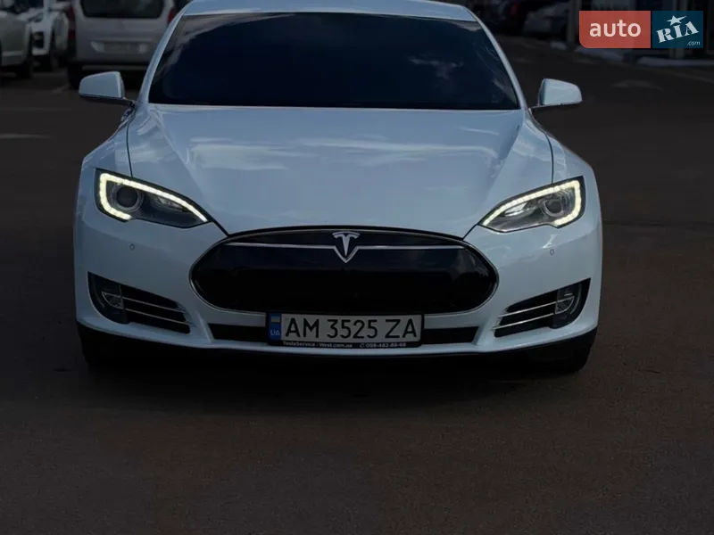 Tesla Model S