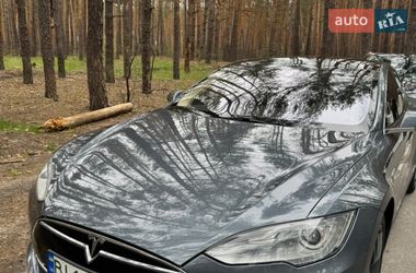Tesla Model S 2013