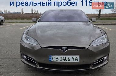 Tesla Model S  2015