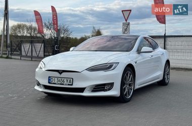Tesla Model S  2016