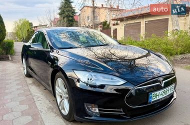 Tesla Model S  2014