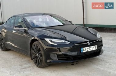 Tesla Model S  2017