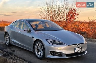 Tesla Model S  2016