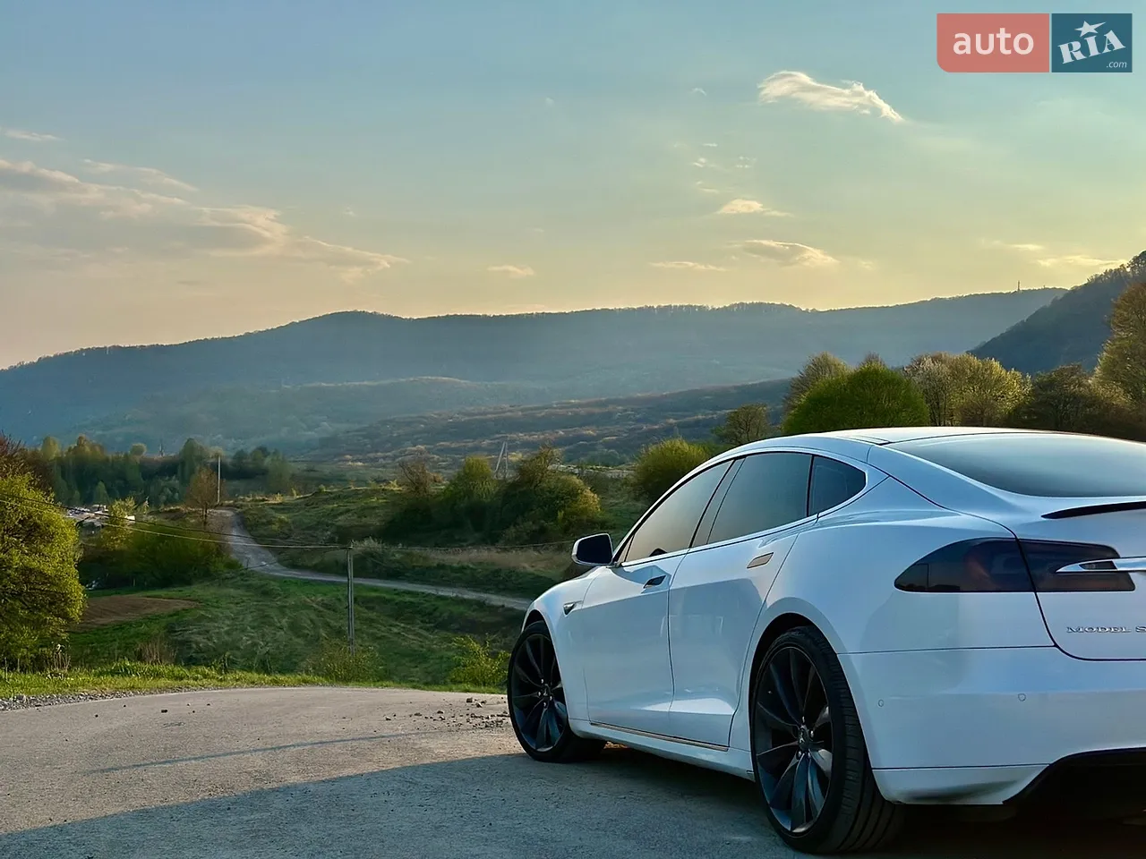 2015 Tesla Model S - мініатюра 5