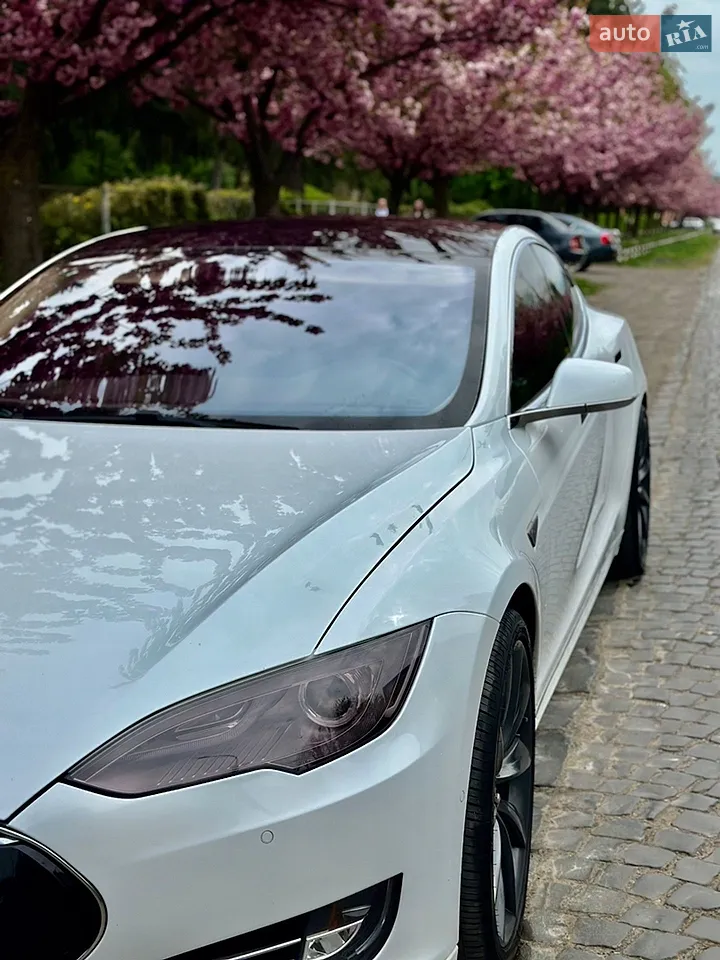 2015 Tesla Model S - мініатюра 3