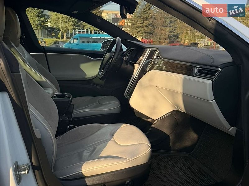 Ліфтбек Tesla Model S 2014 в Вінниці фото 7 Ліфтбек Tesla Model S 2014 в Вінниці