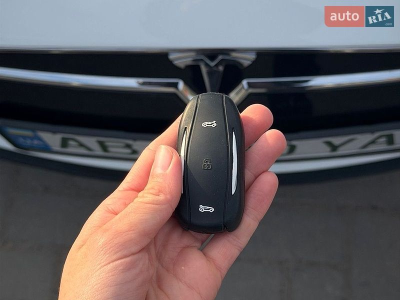 Ліфтбек Tesla Model S 2014 в Вінниці фото 8 Ліфтбек Tesla Model S 2014 в Вінниці
