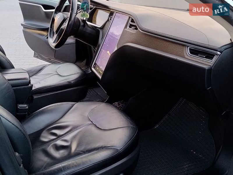 Лифтбек Tesla Model S 2013 в Богородчанах