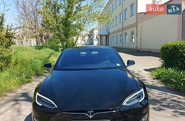 Tesla Model S  2018