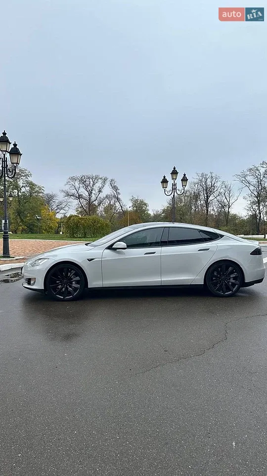 2013 Tesla Model S - мініатюра 5