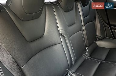 Лифтбек Tesla Model S 2018 в Киеве фото 44 Лифтбек Tesla Model S 2018 в Киеве