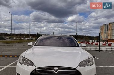 Tesla Model S  2014