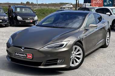 Tesla Model S  2016