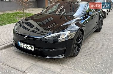 Tesla Model S  2022
