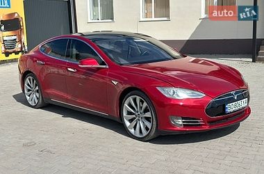 Tesla Model S  2014