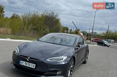 Tesla Model S  2017