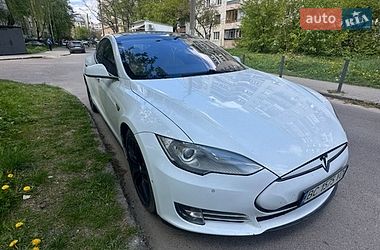 Tesla Model S  2016