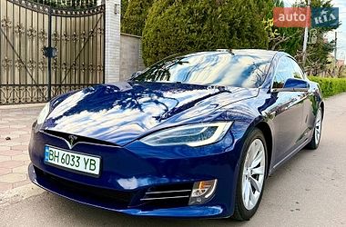 Tesla Model S  2016