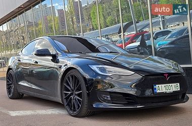 Tesla Model S  2019