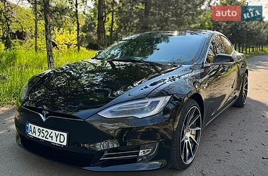 Tesla Model S  2018