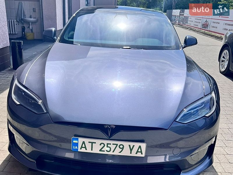 Ліфтбек Tesla Model S 2022 в Івано-Франківську