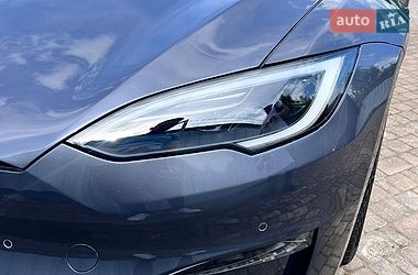 Ліфтбек Tesla Model S 2022 в Івано-Франківську