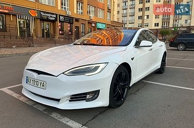 Tesla Model S  2013