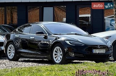 Tesla Model S  2018
