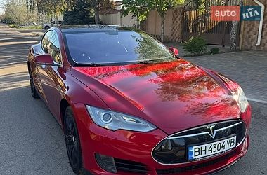 Tesla Model S  2013