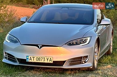 Tesla Model S  2016