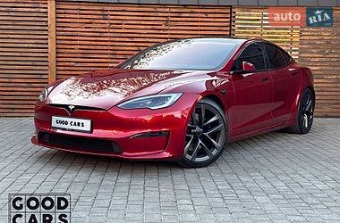 Tesla Model S  2024
