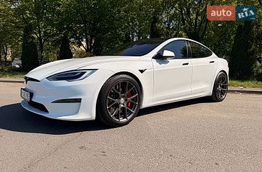 Tesla Model S 2021