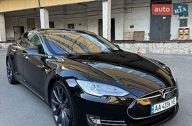 Tesla Model S  2014