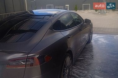 Tesla Model S  2014