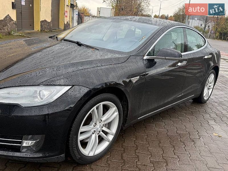 Ліфтбек Tesla Model S 2013 в Кременчуці фото 2 Ліфтбек Tesla Model S 2013 в Кременчуці